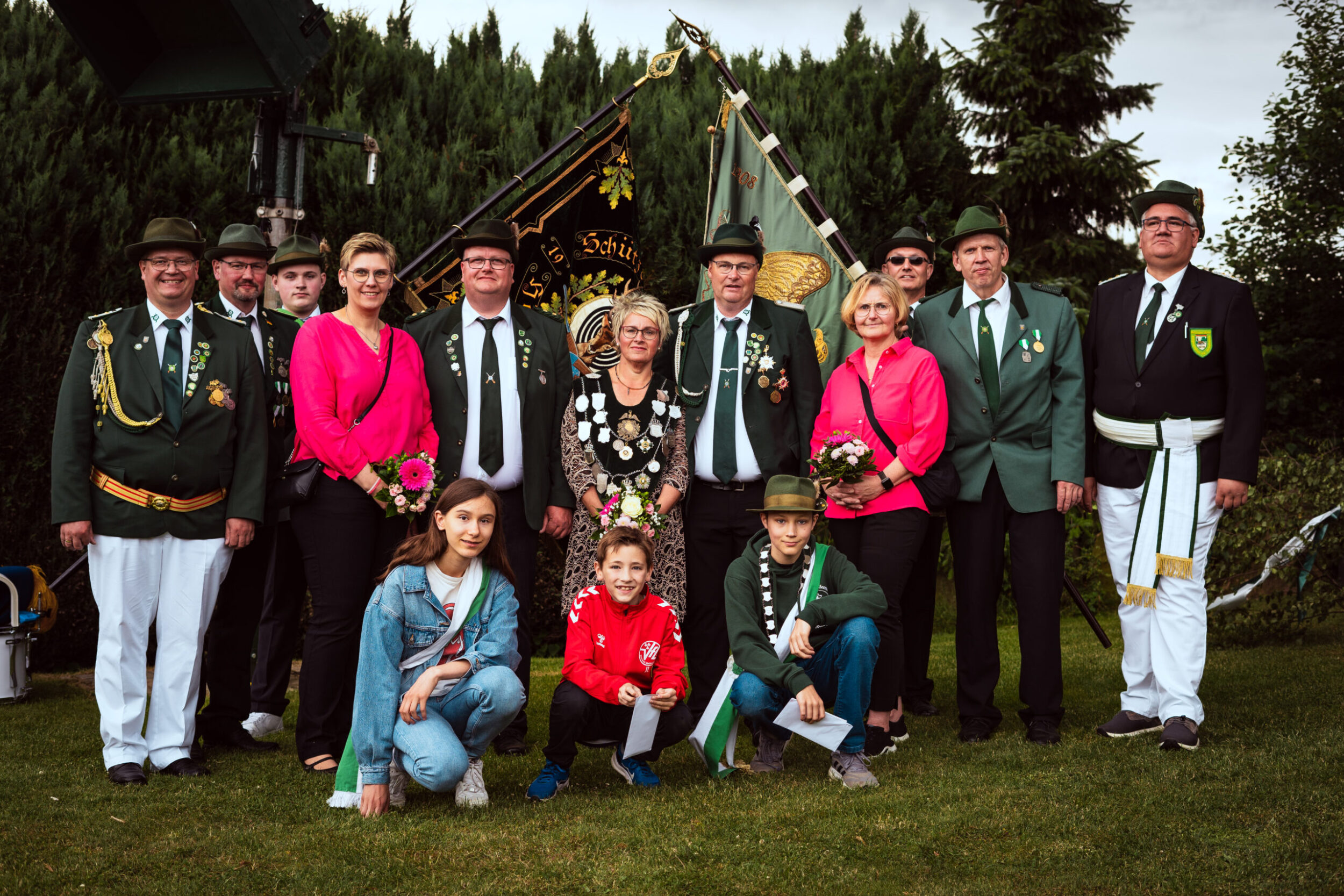 2024_Koenigspaare_mit_Gefolge